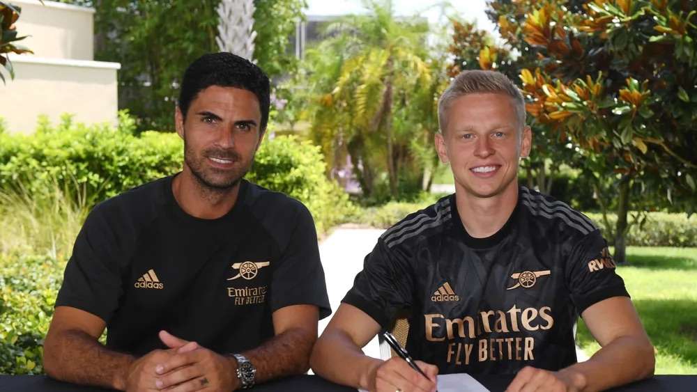 配合默契著 配合默契著